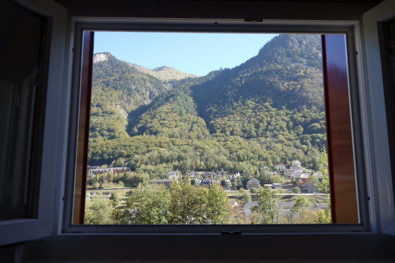 Appt 4/6 Couchages Avec Terrasse Cauterets Apartment Exterior photo